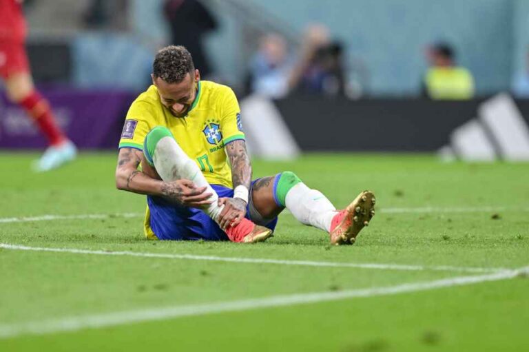 เพื่อนร่วมทีม เนย์มาร์ ‘จะลงเล่นอีกครั้งในฟุตบอลโลกครั้งนี้หากบราซิลเข้าถึงรอบ 16 ทีมสุดท้าย